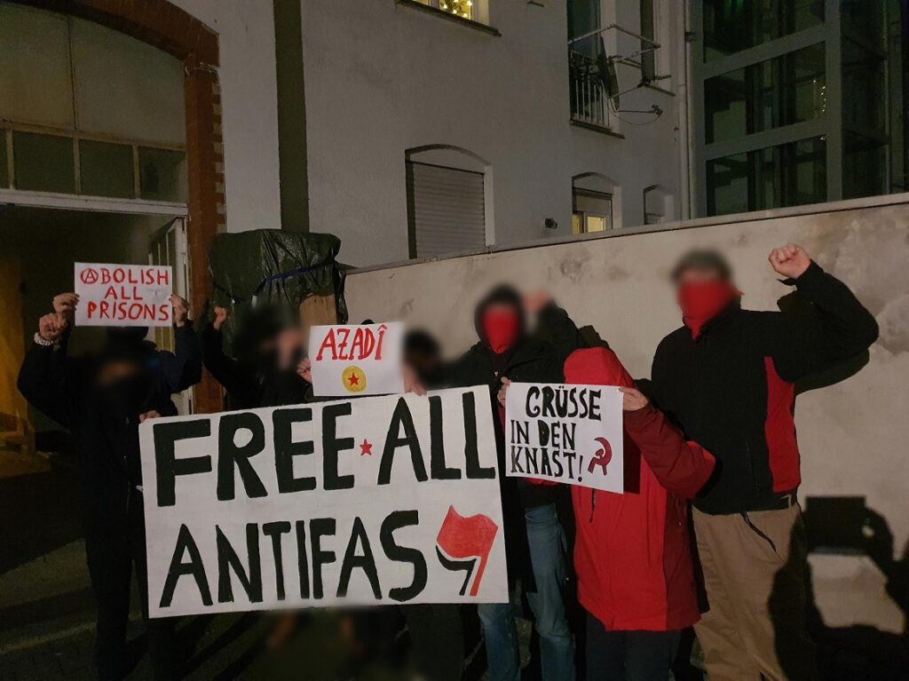 Free all Antifas - Gruesse aus Wiesbaden